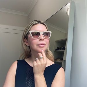 Nude Vince camuto sunglasses